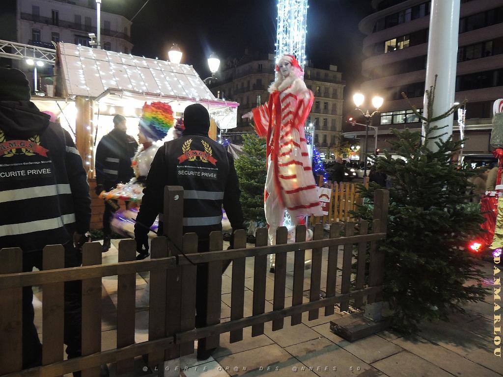 2024 12 18 TOULON LES ILLUMINATIONS DE NOEL (46).jpg